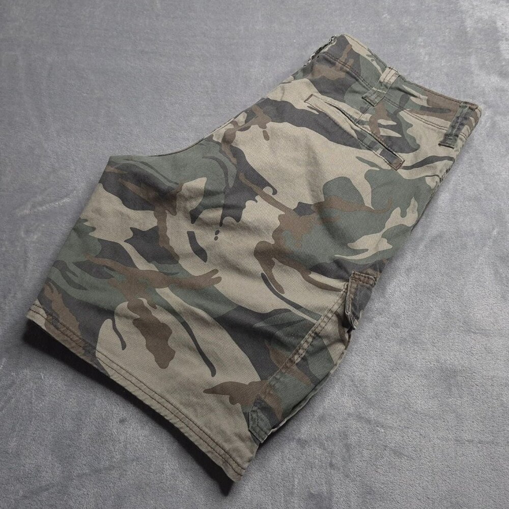 Wrangler Mens Camo Relaxed Fit Cargo Shorts 36 Mid Rise Casual Stretch